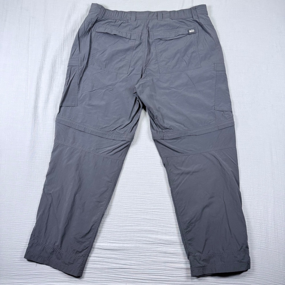 REI Co-op Convertible Cargo Pants Mens Size 40x30 Zip Hiking Travel Outdoor Gray - Picture 3 of 12